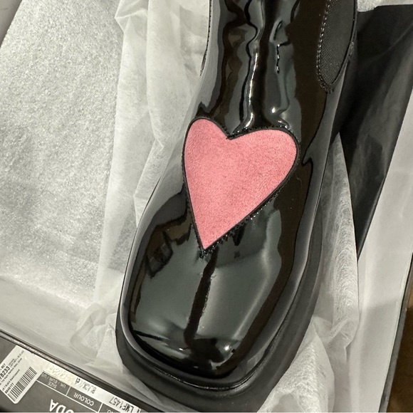 NWT Lamoda Stone Cold Lover Chunky Boots Leather Pink Hearts Chelsea - Picture 5 of 6
